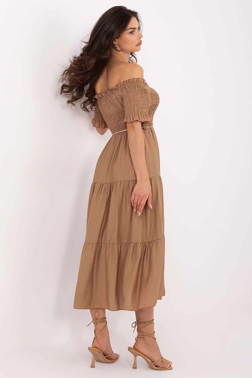  Sukienka Model MI-SK-A2609.96 Camel - Italy Moda 