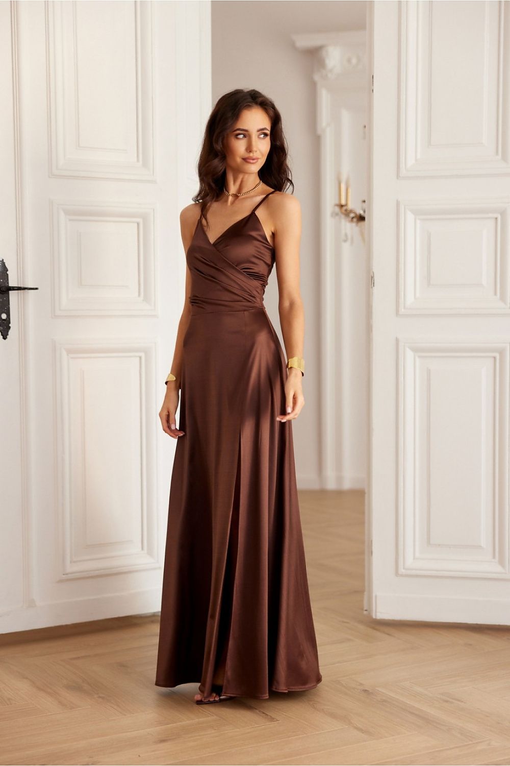  Sukienka Model Serena BRA SUK0521 Brown - Roco Fashion 